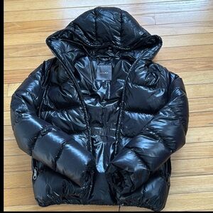 DUVETICA Black Puffer Jacket